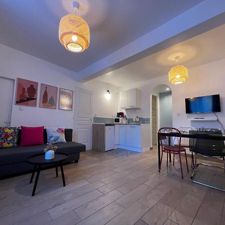 Tabi Appart ,Modern Chic Vs Free Parking,Wifi,Draps Apartment Thiers Exterior foto