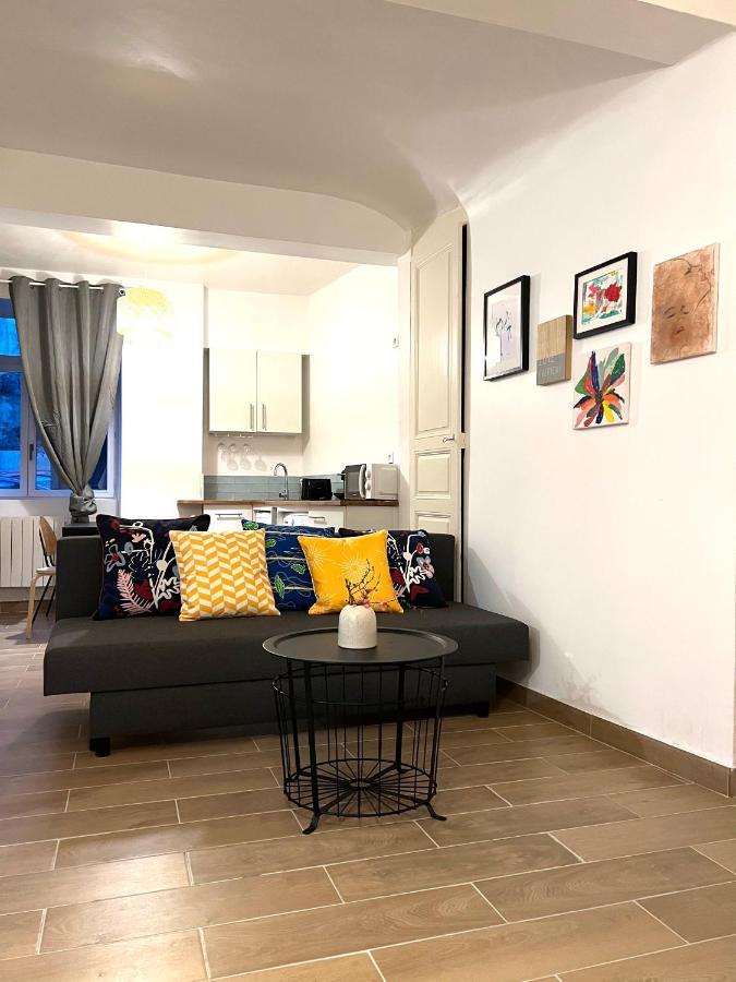 Tabi Appart ,Modern Chic Vs Free Parking,Wifi,Draps Apartment Thiers Exterior foto